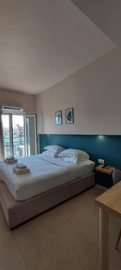 The Convo Athens Riviera Hotel Bagian luar foto