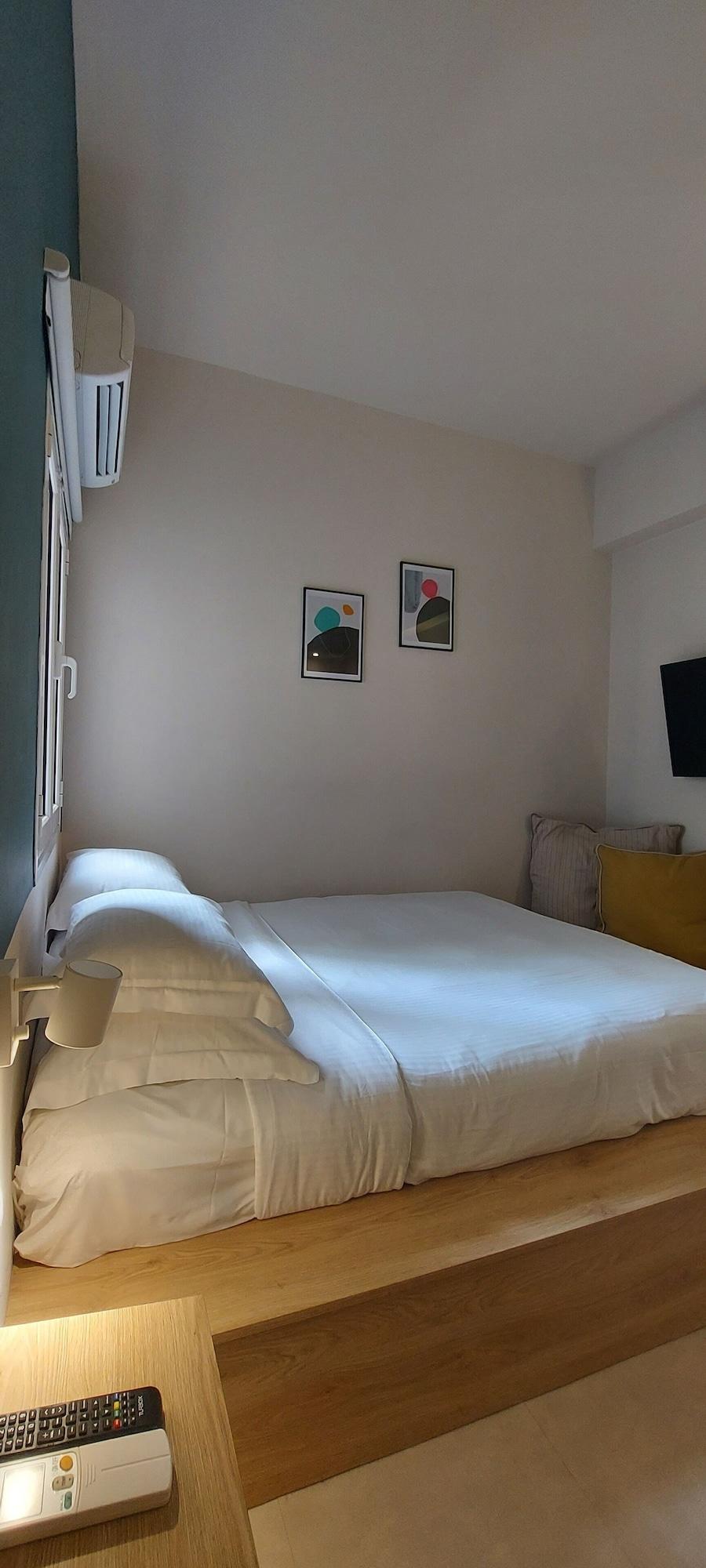 The Convo Athens Riviera Hotel Bagian luar foto