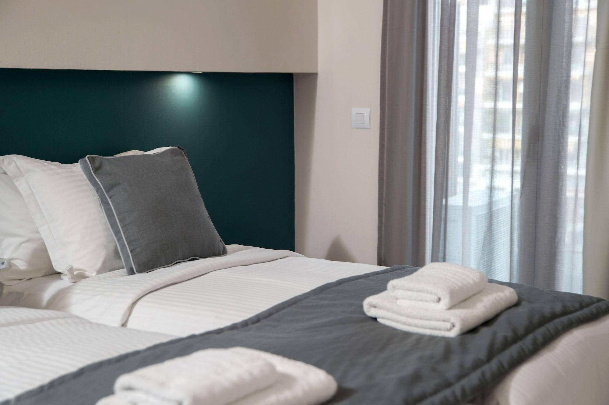 The Convo Athens Riviera Hotel Bagian luar foto
