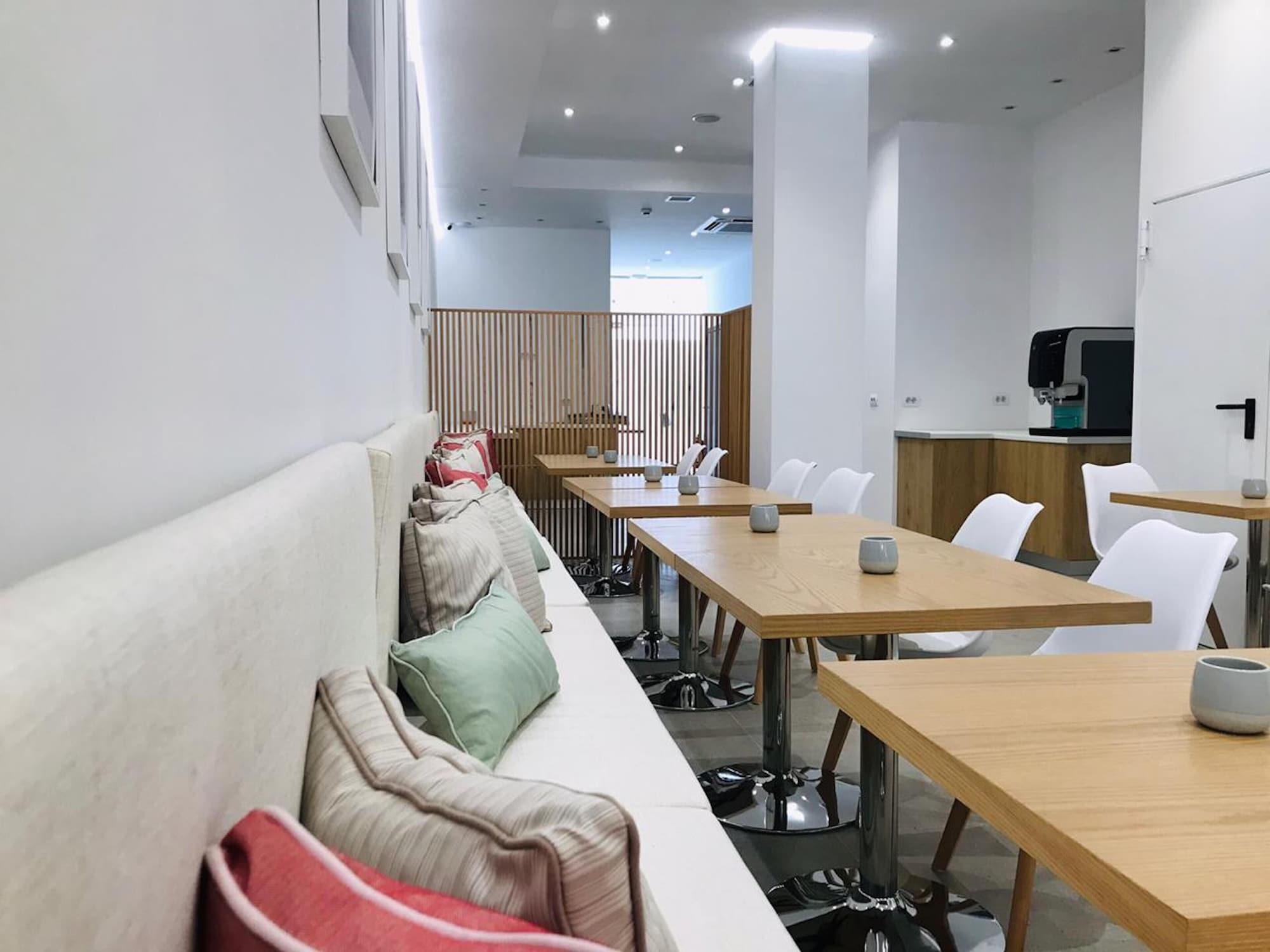 The Convo Athens Riviera Hotel Bagian luar foto